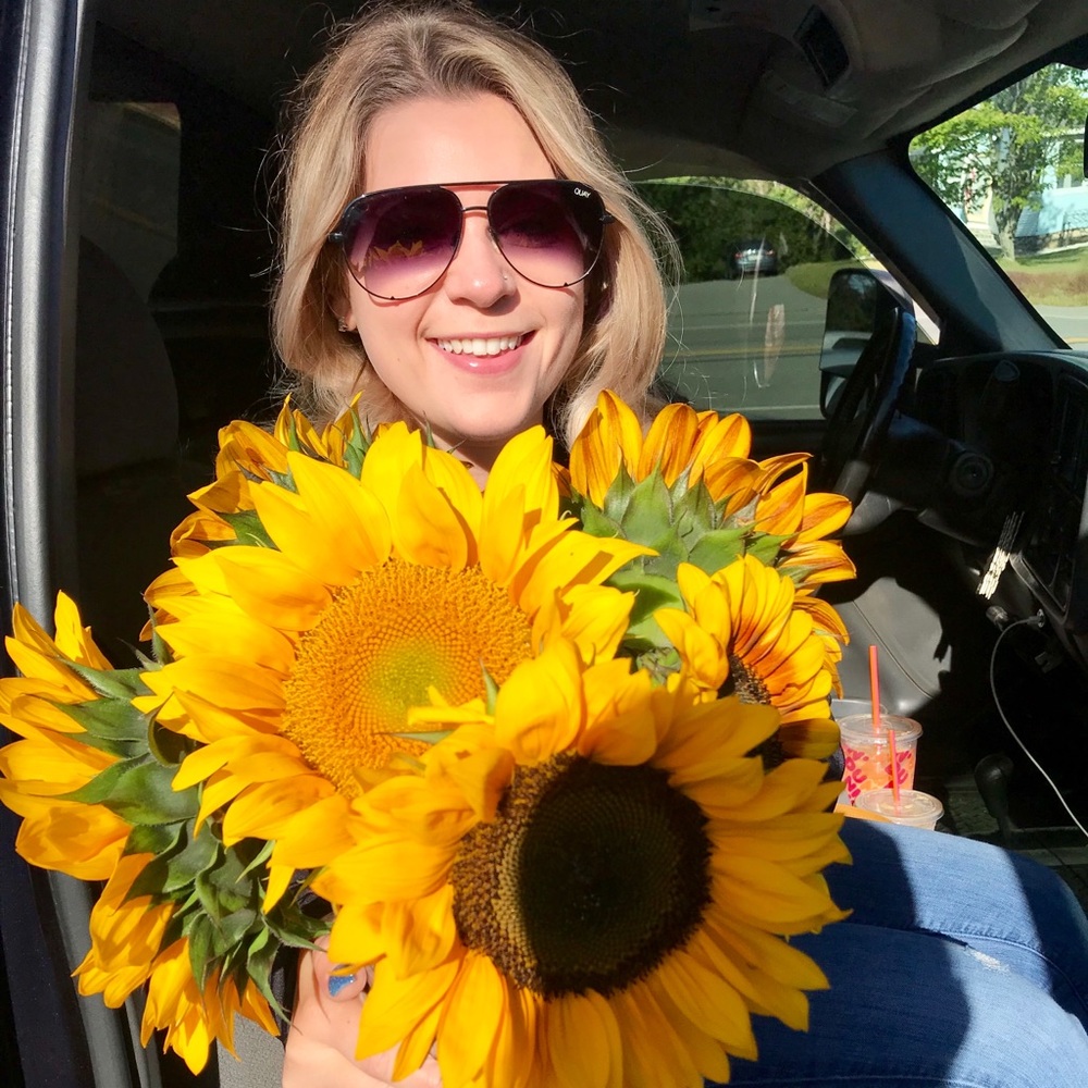 Meet your Posher, Courtney